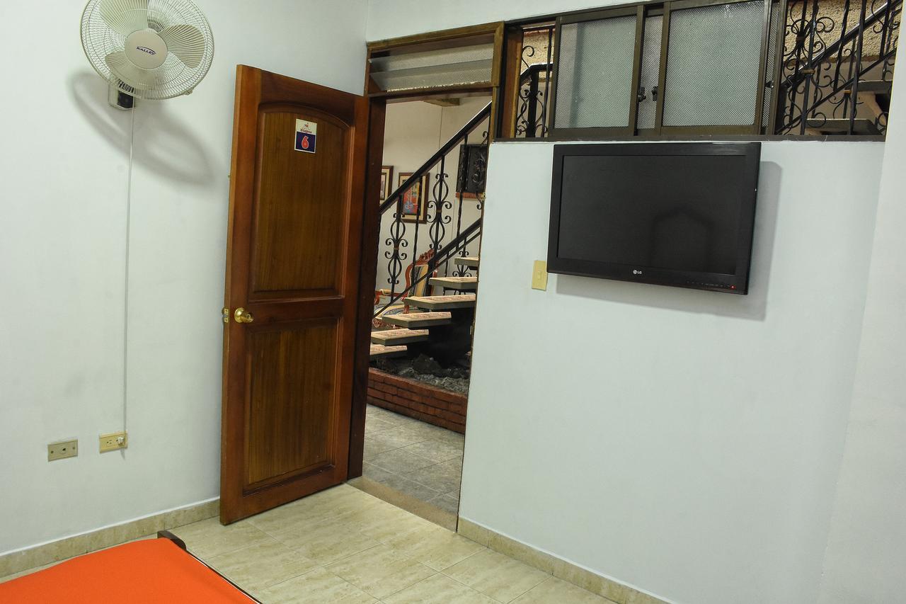 Hotel El Lago 2 بيريرا المظهر الخارجي الصورة